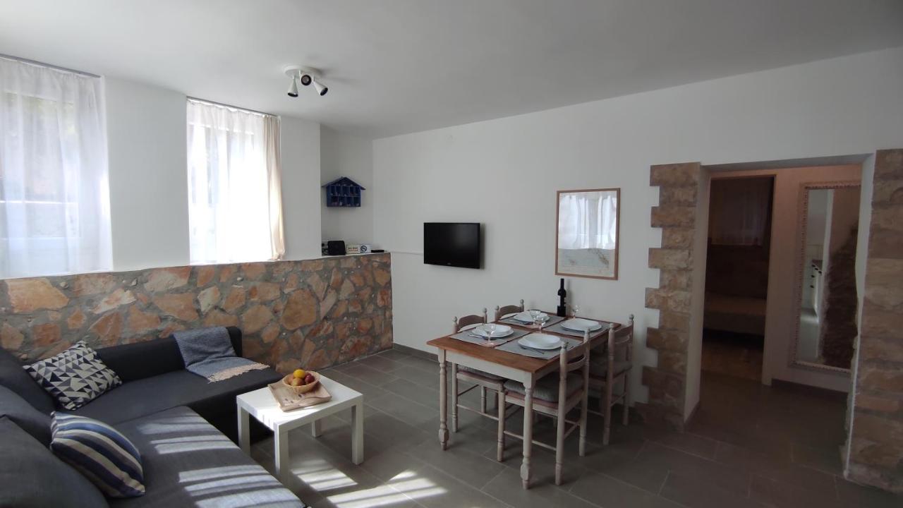 Apartment Loparina Nerezine Buitenkant foto